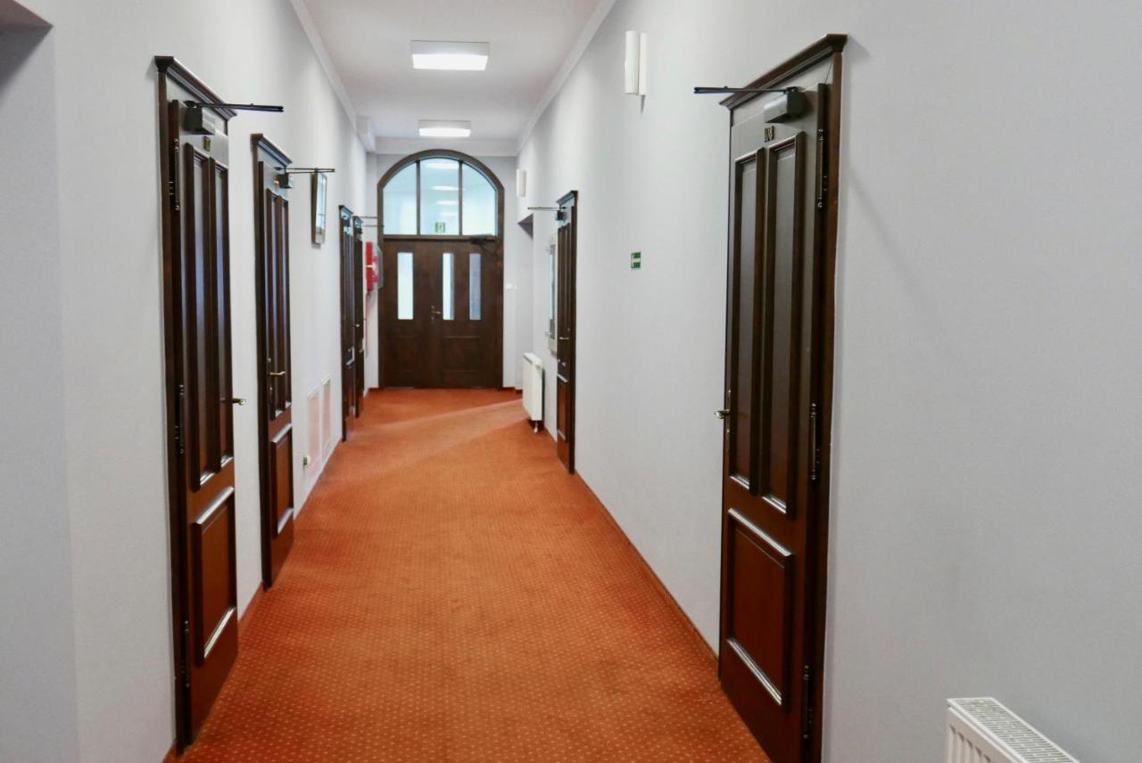 Hôtel Staromiejski Piwowar à Legnica Extérieur photo